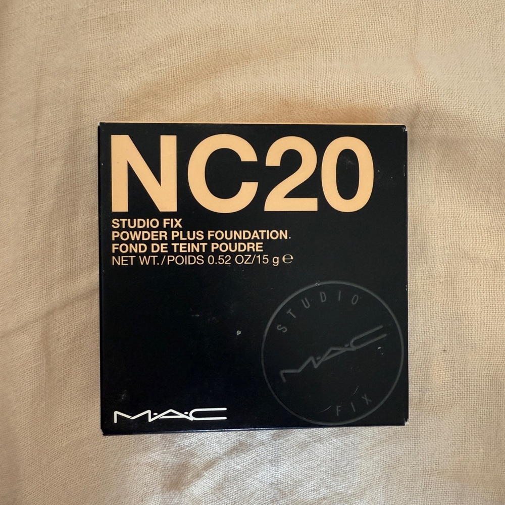 NEW MAC studio powder